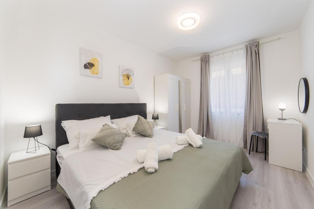 Apartman Porto Ploce  Exteriör bild